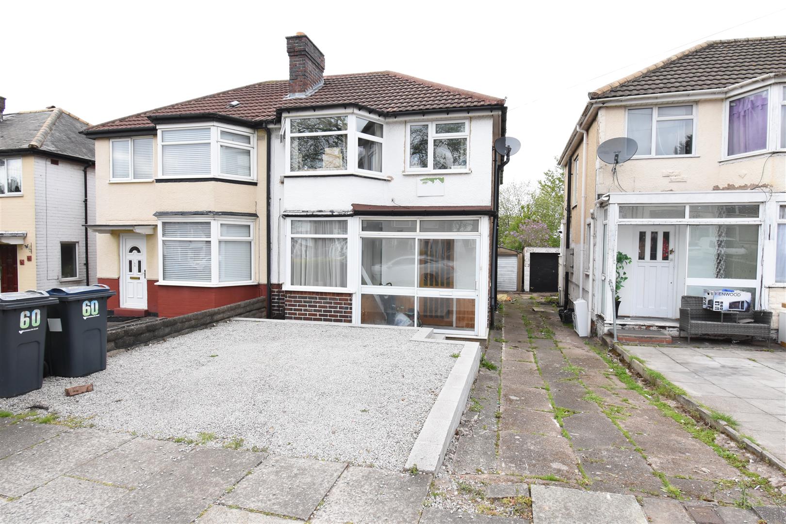 4 bed house for sale in Fairholme Road, Hodge Hill, Birmingham - Property Image 1