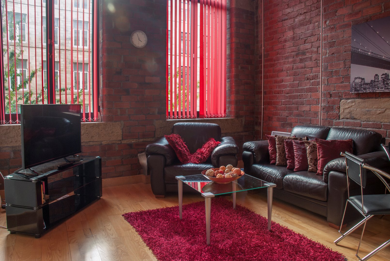 2 bed apartment to rent in Broadgate House - Bradford City Centre - Property Image 1