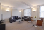 Flat to rent on Hill Street W1 - Property Image 10