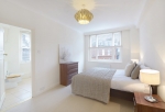 Flat to rent on Hill Street W1 - Property Image 6