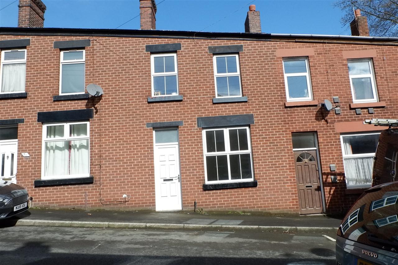 3 bed terraced to rent in Trafalger Street, Chorley - Property Image 1