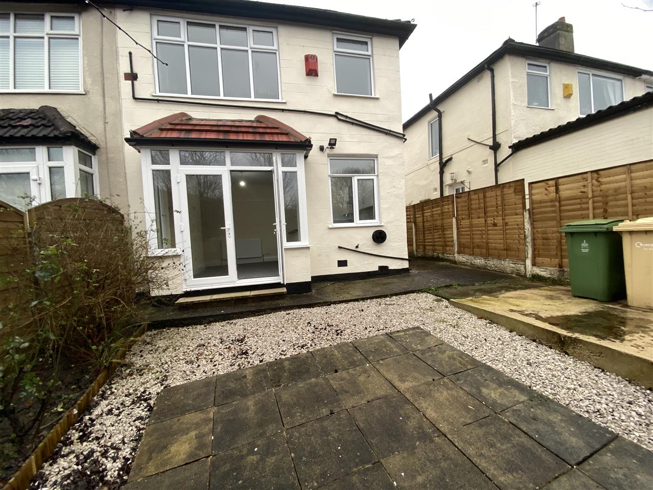 3 bed semi-detached to rent in Romney Road, Bolton 14