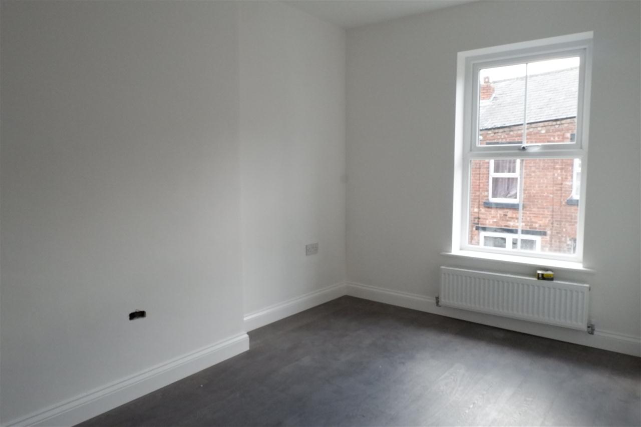 3 bed terraced to rent in Trafalger Street, Chorley 9