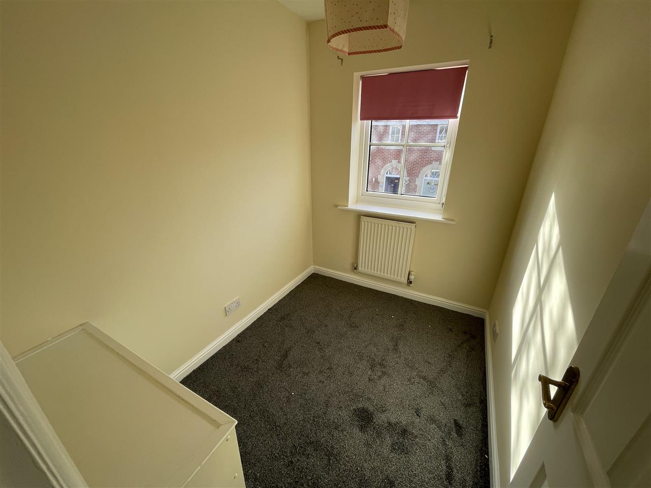2 bed end of terrace to rent in Marlow Court, Adlington 10