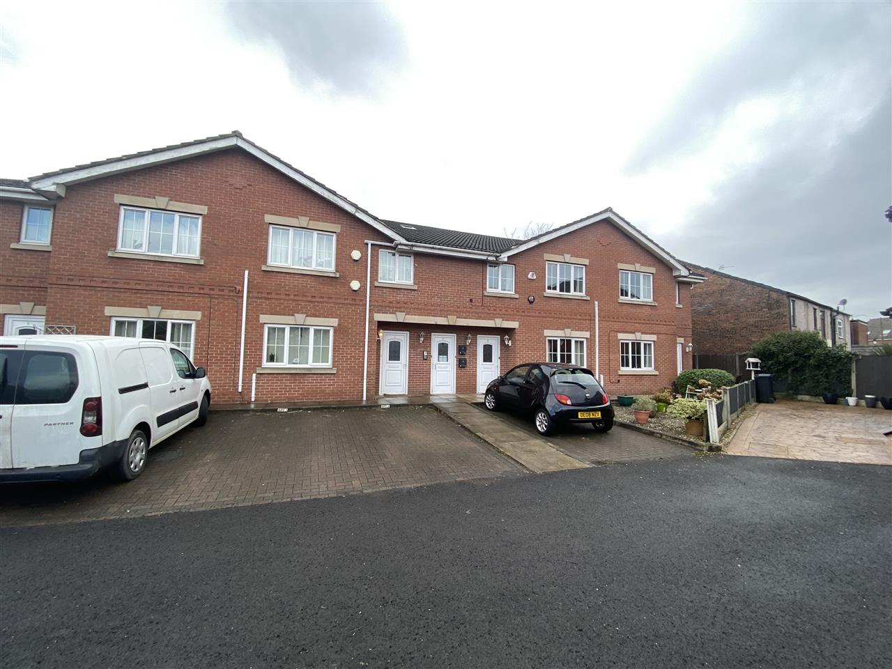 2 bed apartment to rent in Alden Court, Westhoughton, BL5