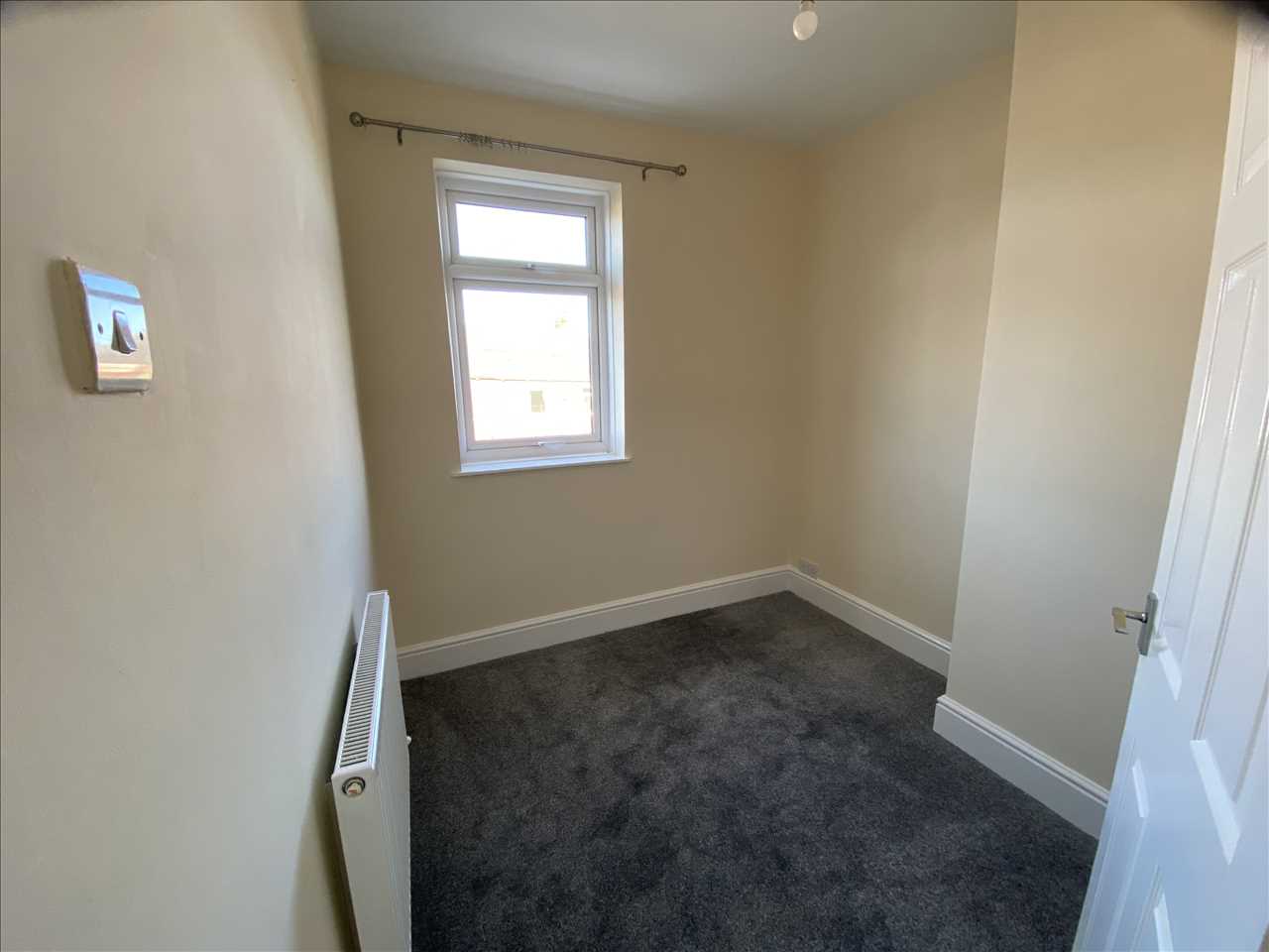 3 bed semi-detached to rent in Chorley Old Road, Bolton 16