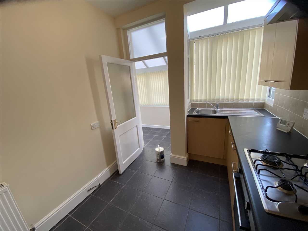 3 bed semi-detached to rent in Chorley Old Road, Bolton 8
