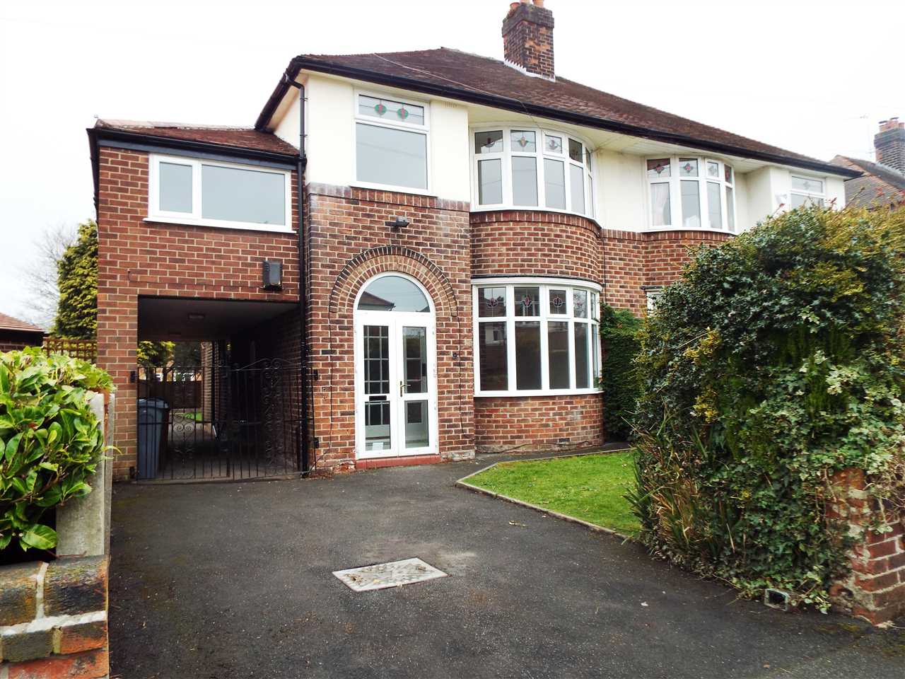 5 bed semi-detached to rent in Ferndene Road, Didsbury, Manchester - Property Image 1