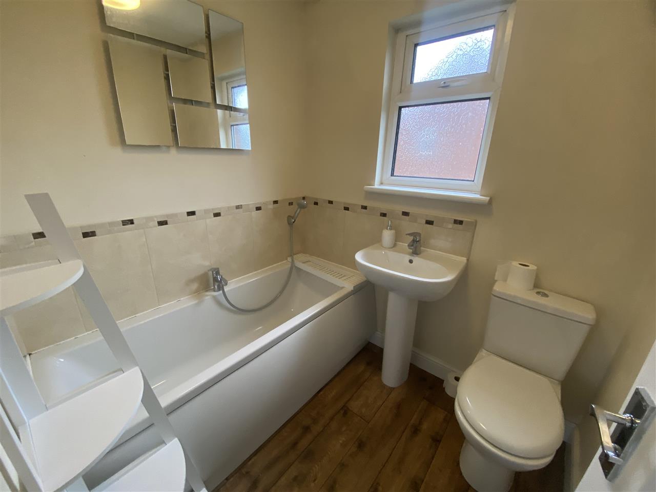 2 bed semi-detached to rent in Greenside, Euxton, CHORLEY 11