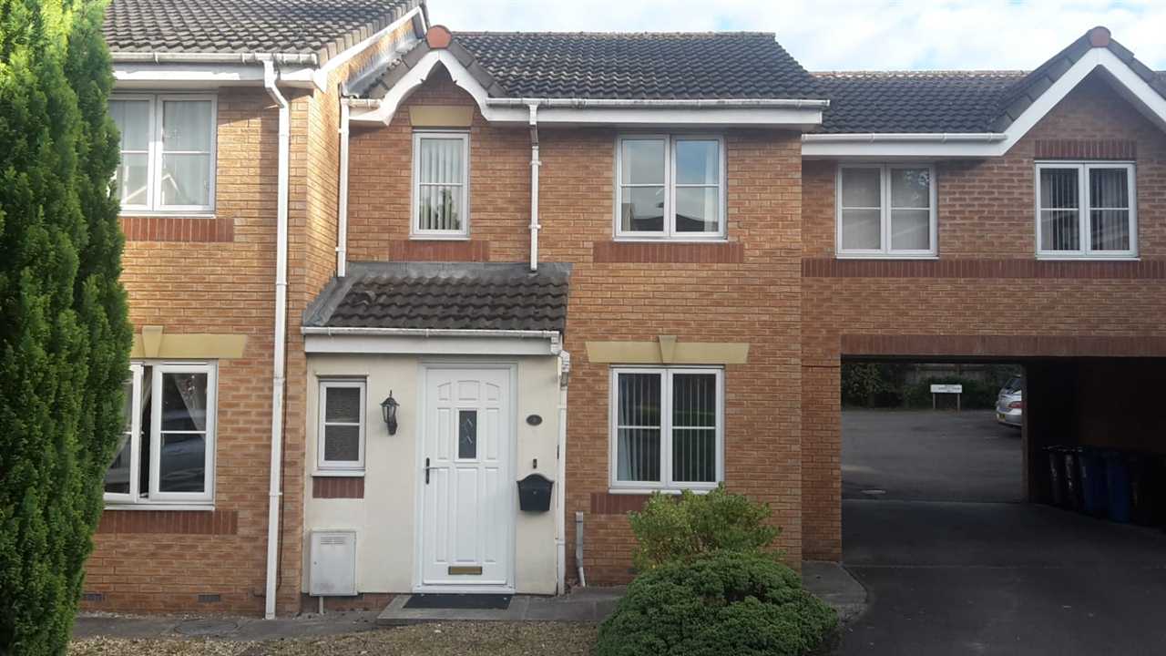 3 bed mews to rent in Rosewood Close, CHORLEY - Property Image 1
