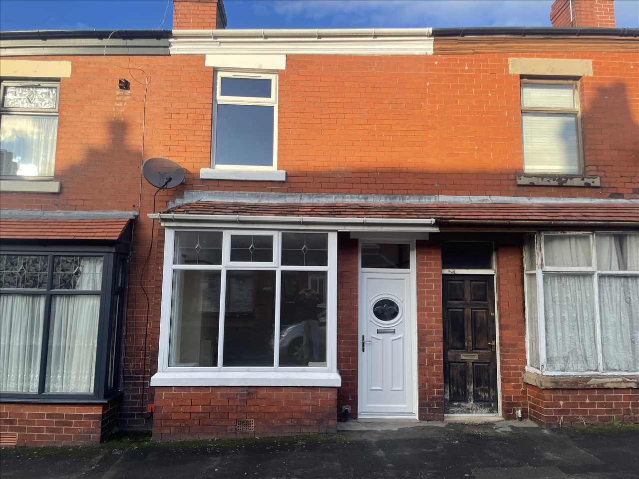 2 bed terraced to rent in Geoffrey Street, Chorley - Property Image 1