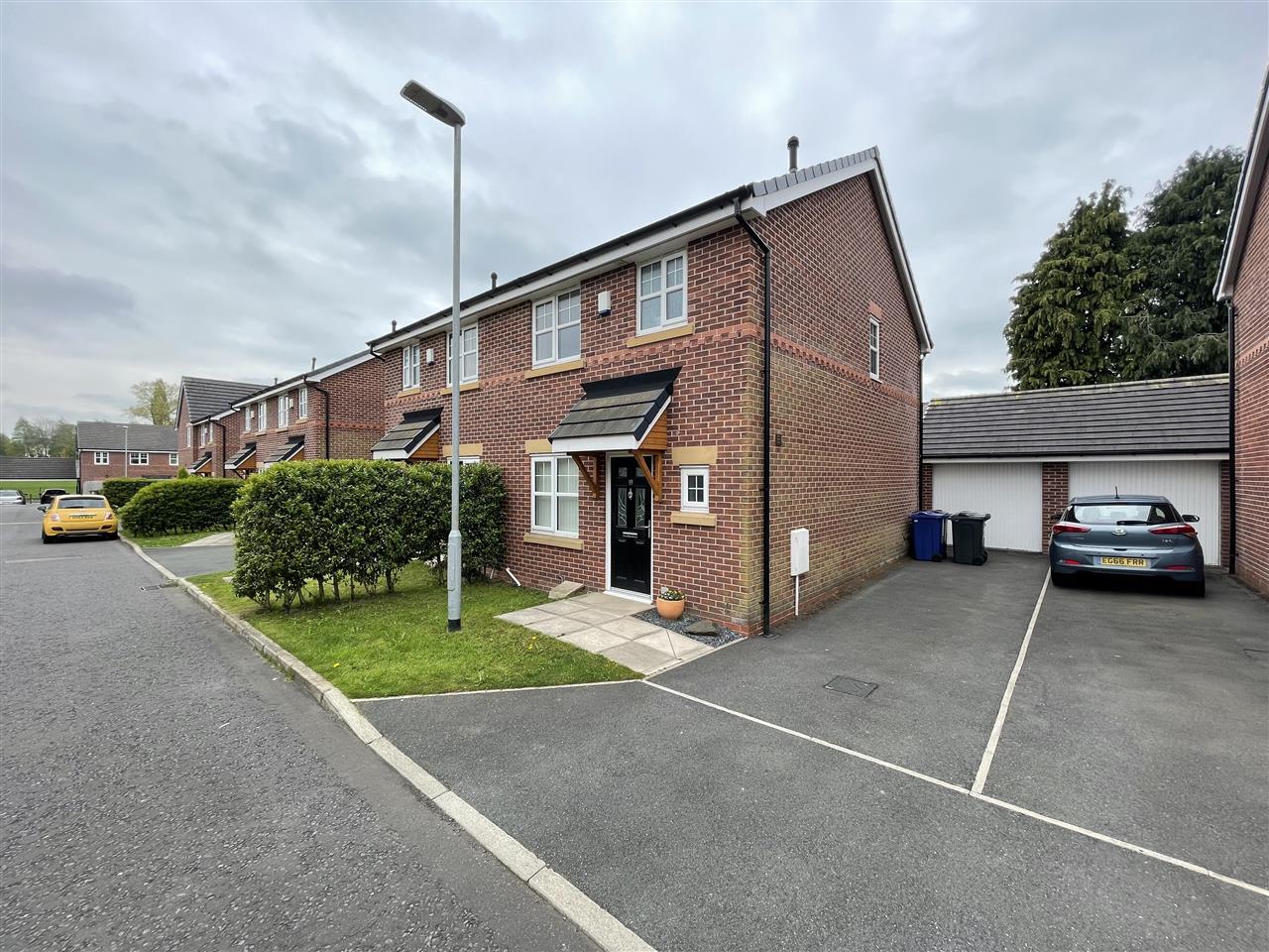 3 bed semi-detached for sale in Dukes Park Drive, Chorley 2