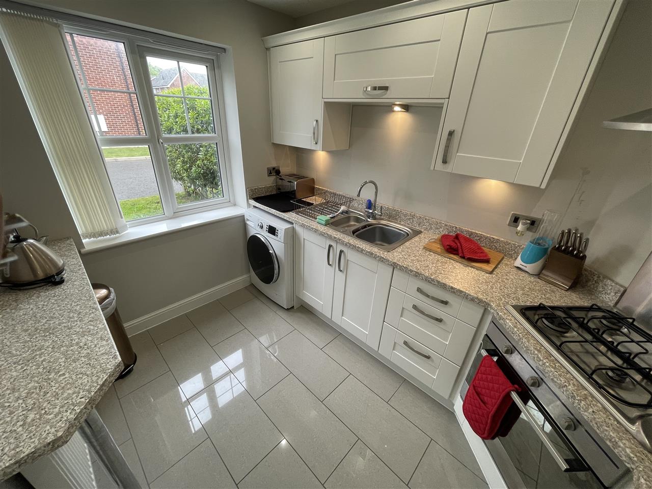 3 bed semi-detached for sale in Dukes Park Drive, Chorley 7