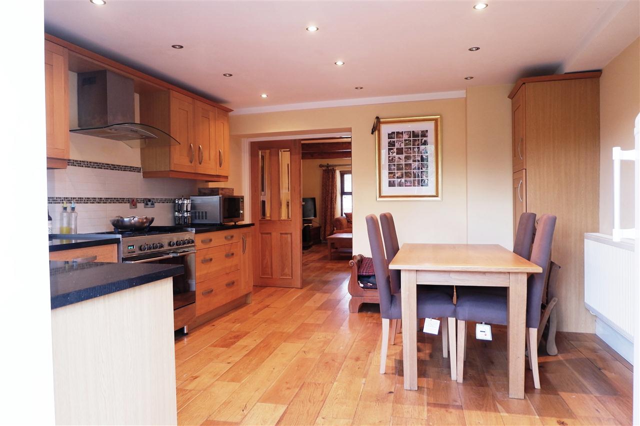 3 bed cottage for sale in Maria Square, Belmont 5