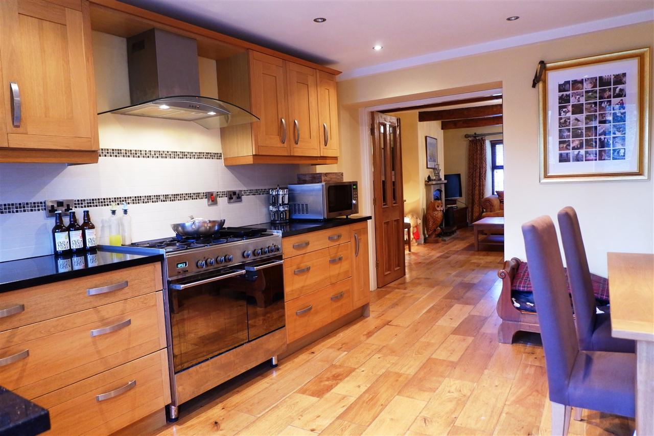 3 bed cottage for sale in Maria Square, Belmont 7