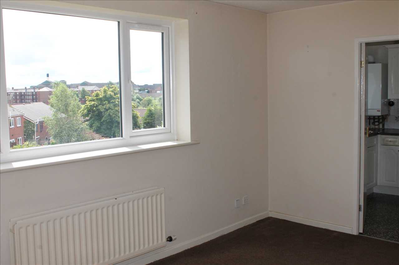 2 bed apartment to rent in Garswood Rd, Bolton 3