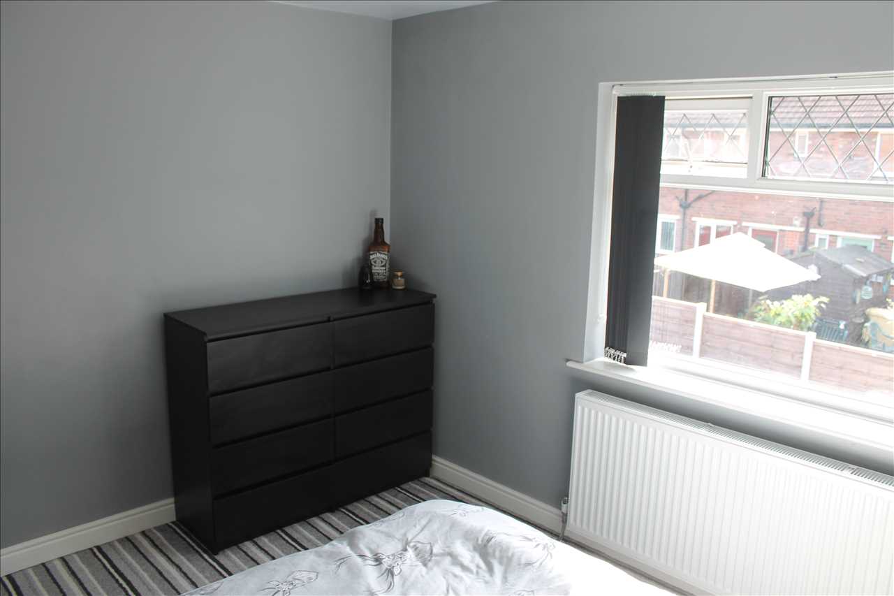 3 bed semi-detached for sale in Singleton Avenue, Horwich 13