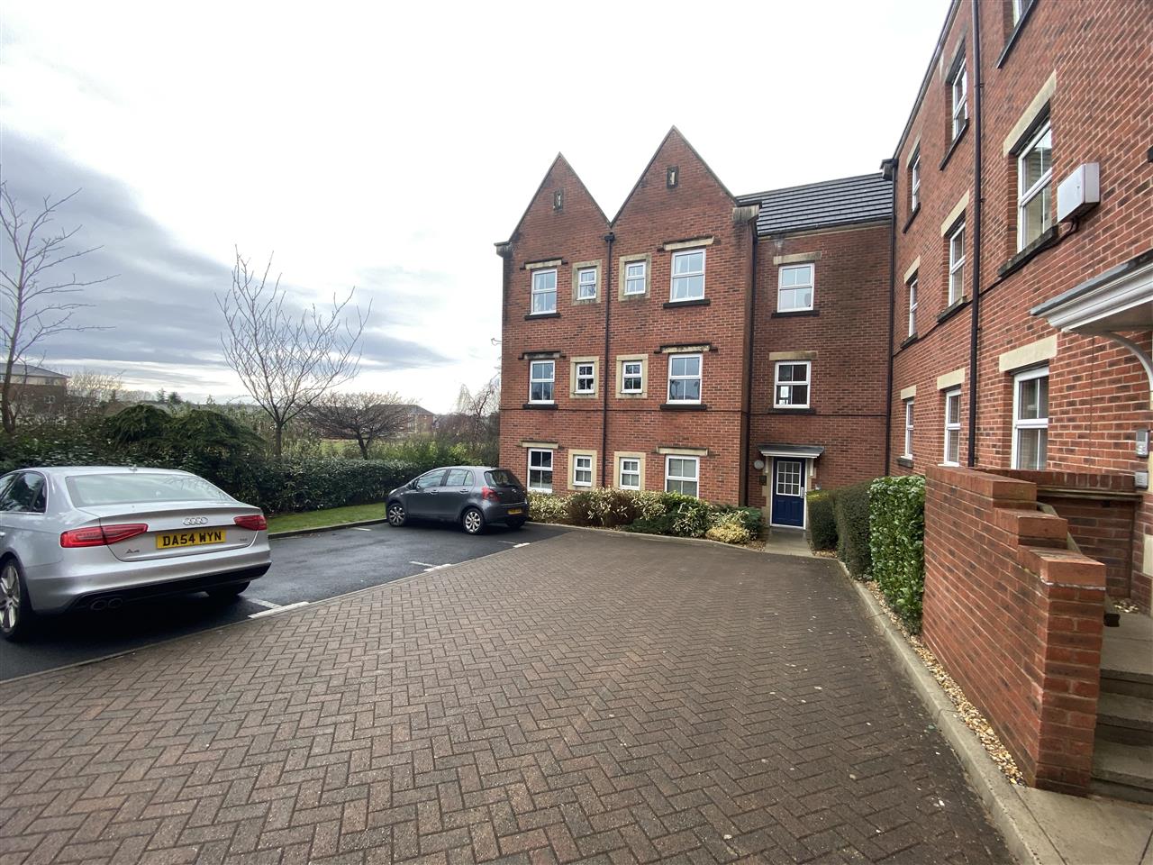 2 bed apartment to rent in Alma Wood Close, Gillibrand, Chorley 2