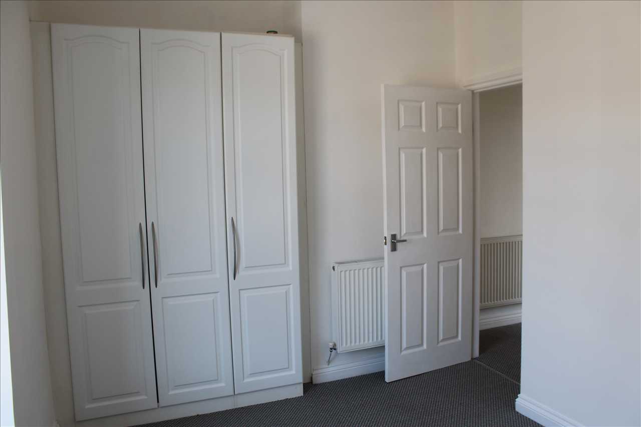 2 bed terraced to rent in Park Road, Adlington 4