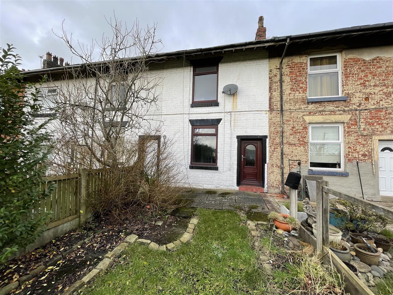 2 bed terraced for sale in Meadow Street, Adlington - Property Image 1