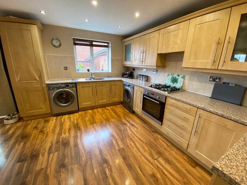 4 bed detached for sale in Fairview Drive, Adlington 10