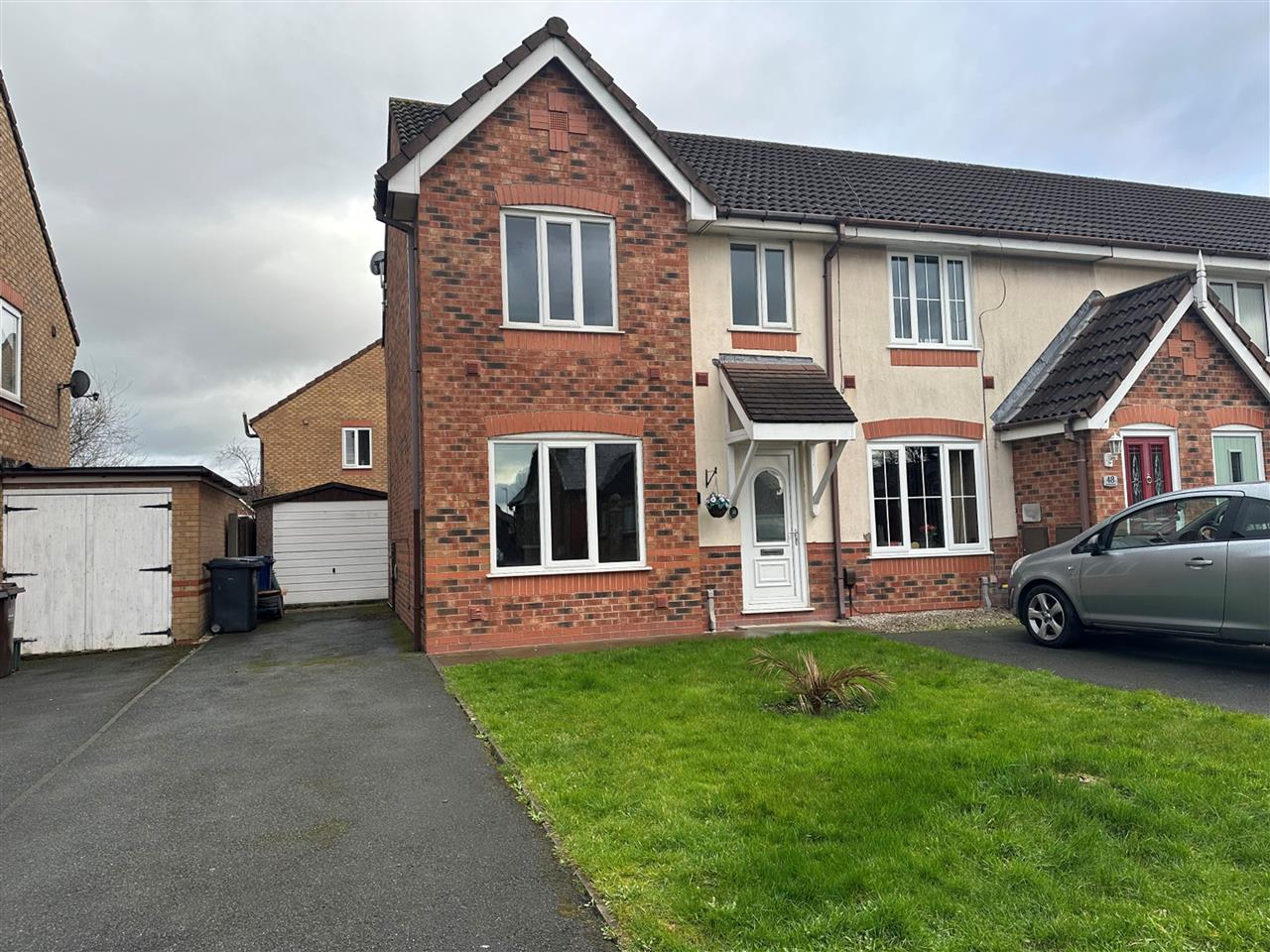 3 bed semi-detached to rent in Northgate, Leyland, Leyland 1