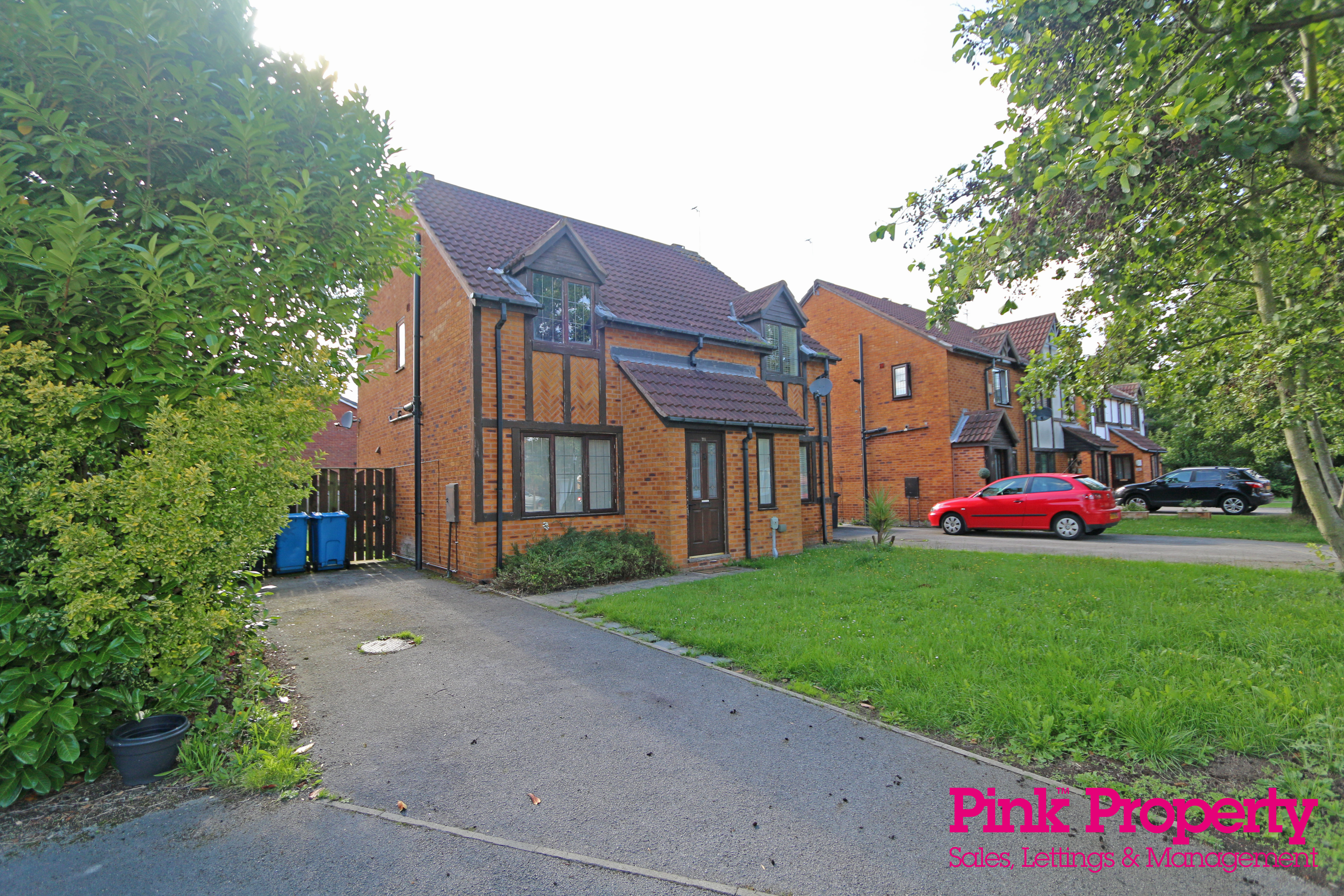 2 bed house to rent in Fuchsia Drive, HU4
