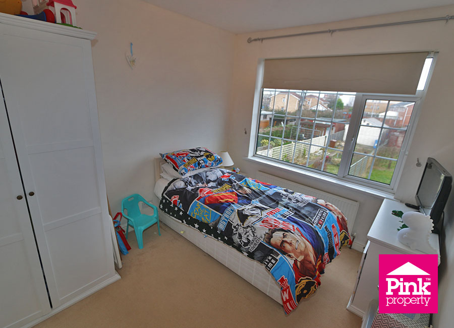 3 bed house for sale in Kikrlands Road, Hull 4