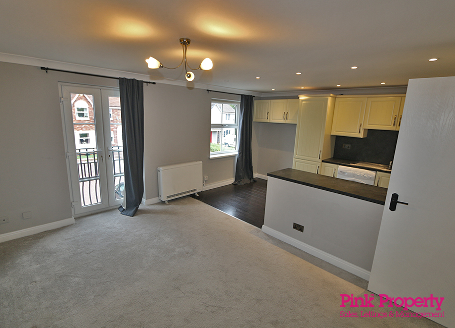 2 bed flat for sale in Darnholm Court, Hull 7