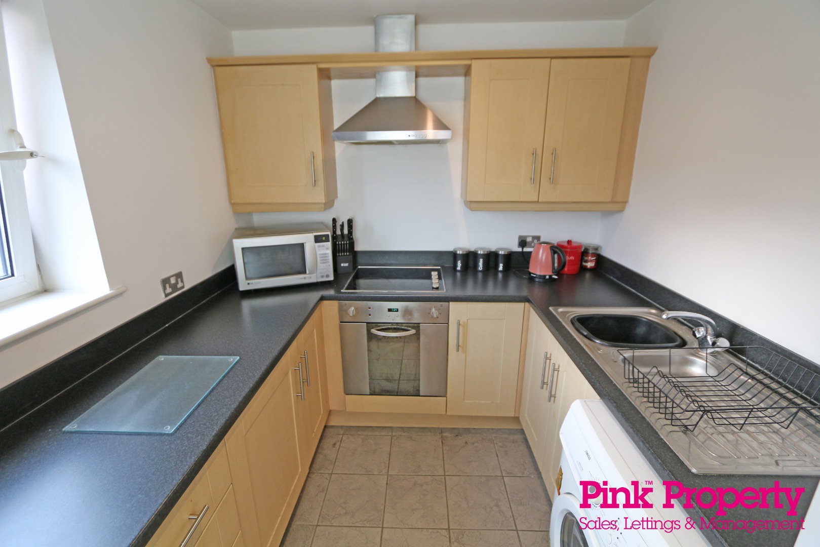 2 bed flat for sale in High Street 11